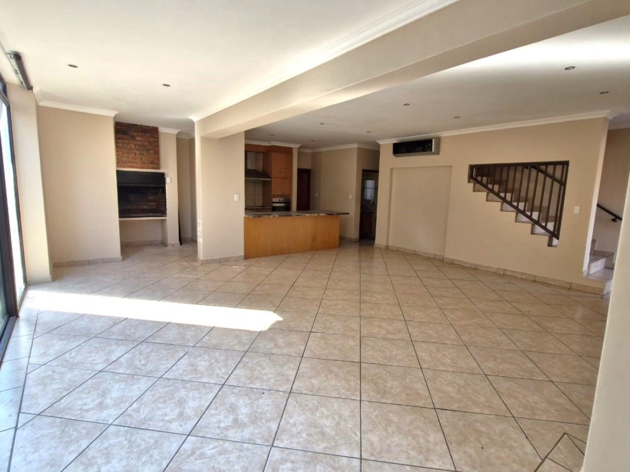 2 Bedroom Property for Sale in Xanadu Eco Park North West